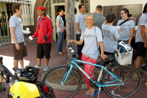 En la línea de meta, durante un recorrido guiada en la Semana de la Bicicleta.