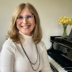Angela Fogg