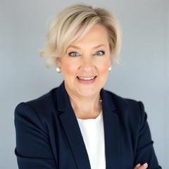 Valarie Nash