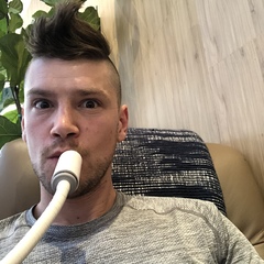 Dr Nick Engerer