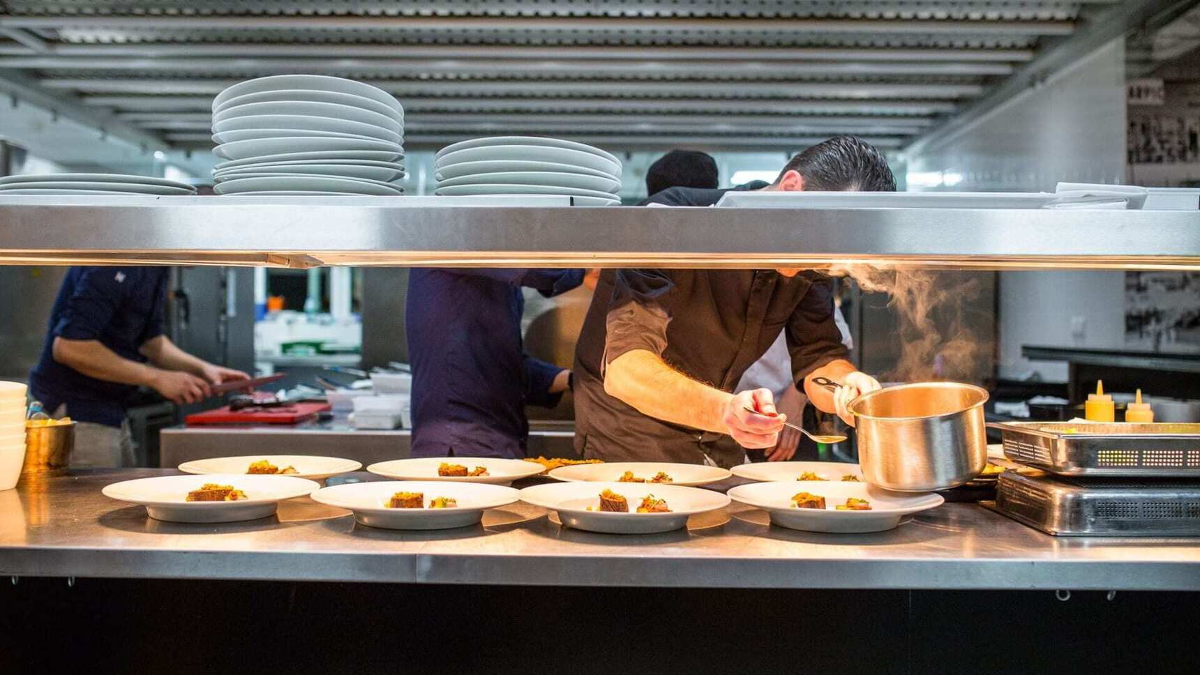 3 Ways A.I. Is Transforming the Hospitality Industry Articles