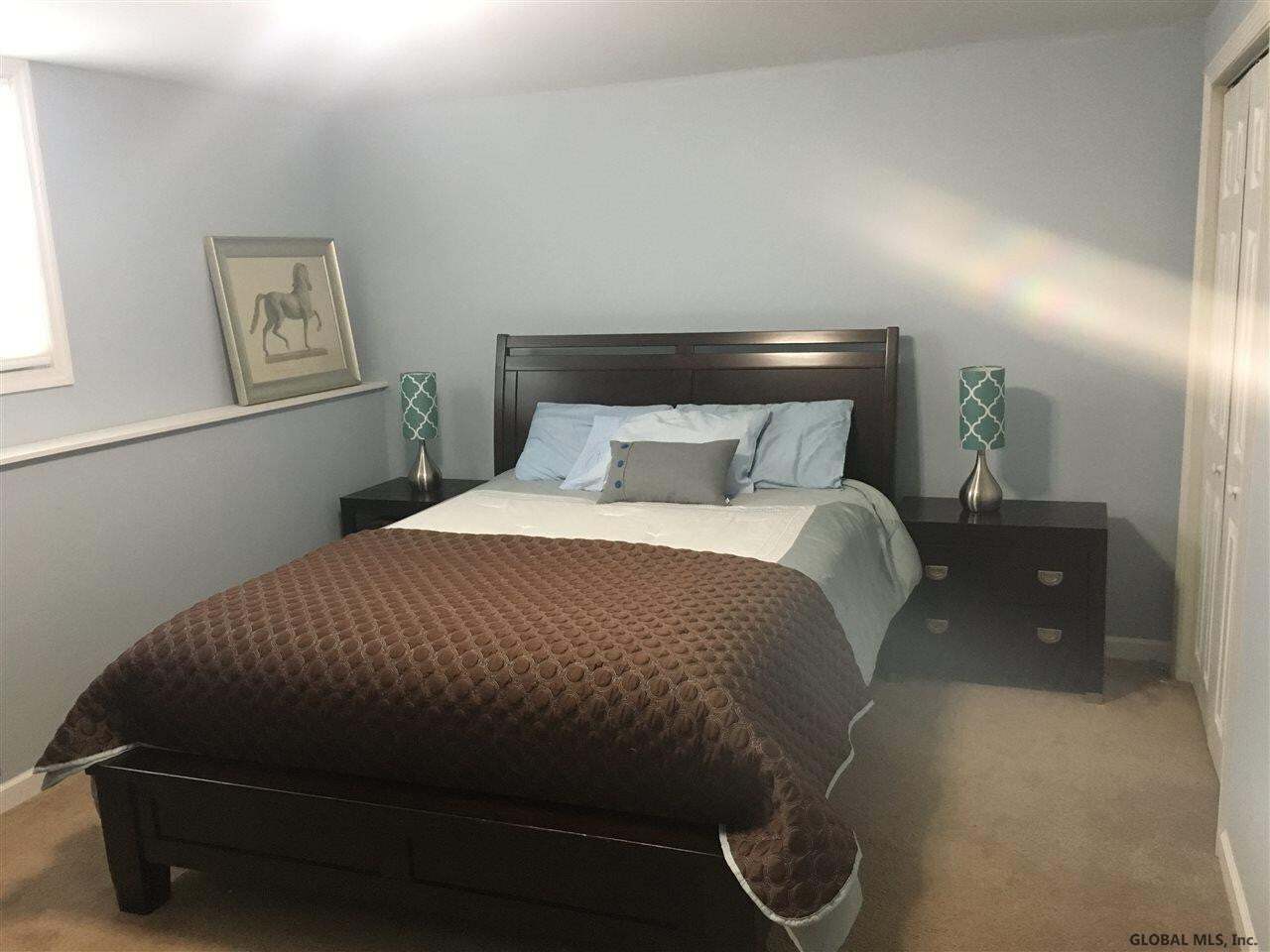 5 bedroom house available for rent Housing Skidmore Exchange