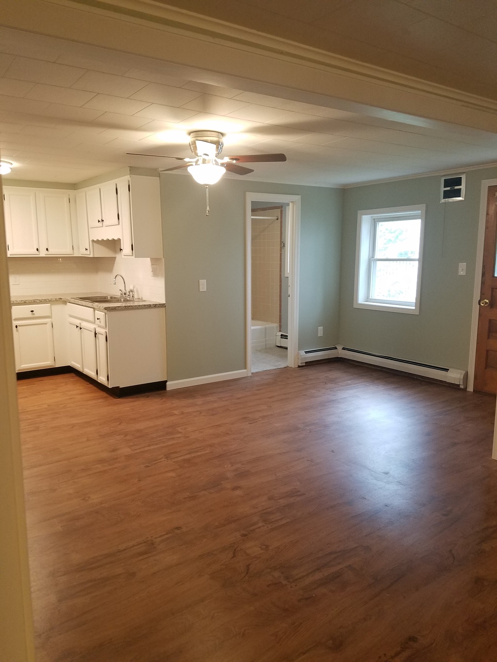Apartment available for September 1st in Saratoga Springs Housing
