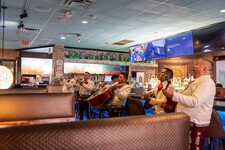 Mariachi nuestra tierra 05