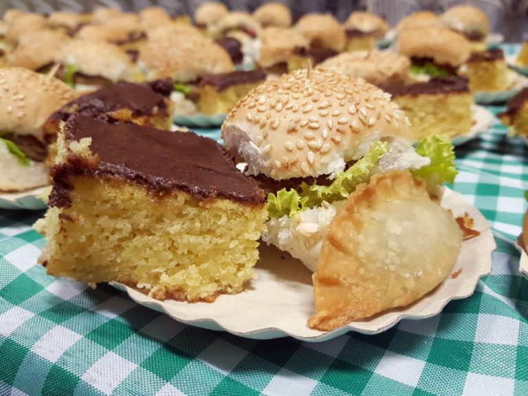 Vegan Pastéis at CineDebates Film Screening Event by Sociedade Vegetariana Brasileira at UNIPAMPA