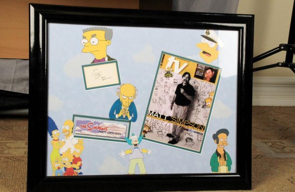 the simpsons display matt groening signed index card with hand