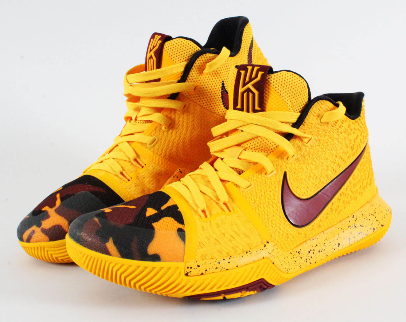 kyrie irving cavs shoes