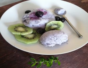 Helado de arándanos light para preparar en casa