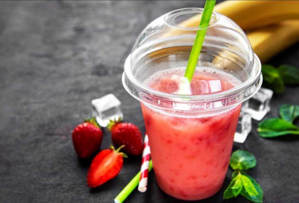 Jugo de toronja, piña, pepino y jengibre