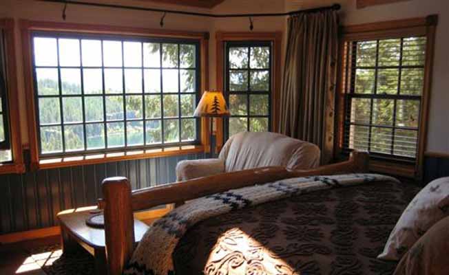 Bootjack Lake Lodge slider image 2