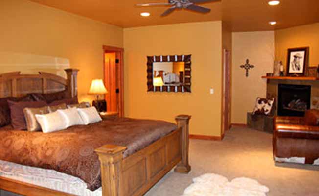 Ski-In/Ski-Out Luxury Townhouse slider image 1