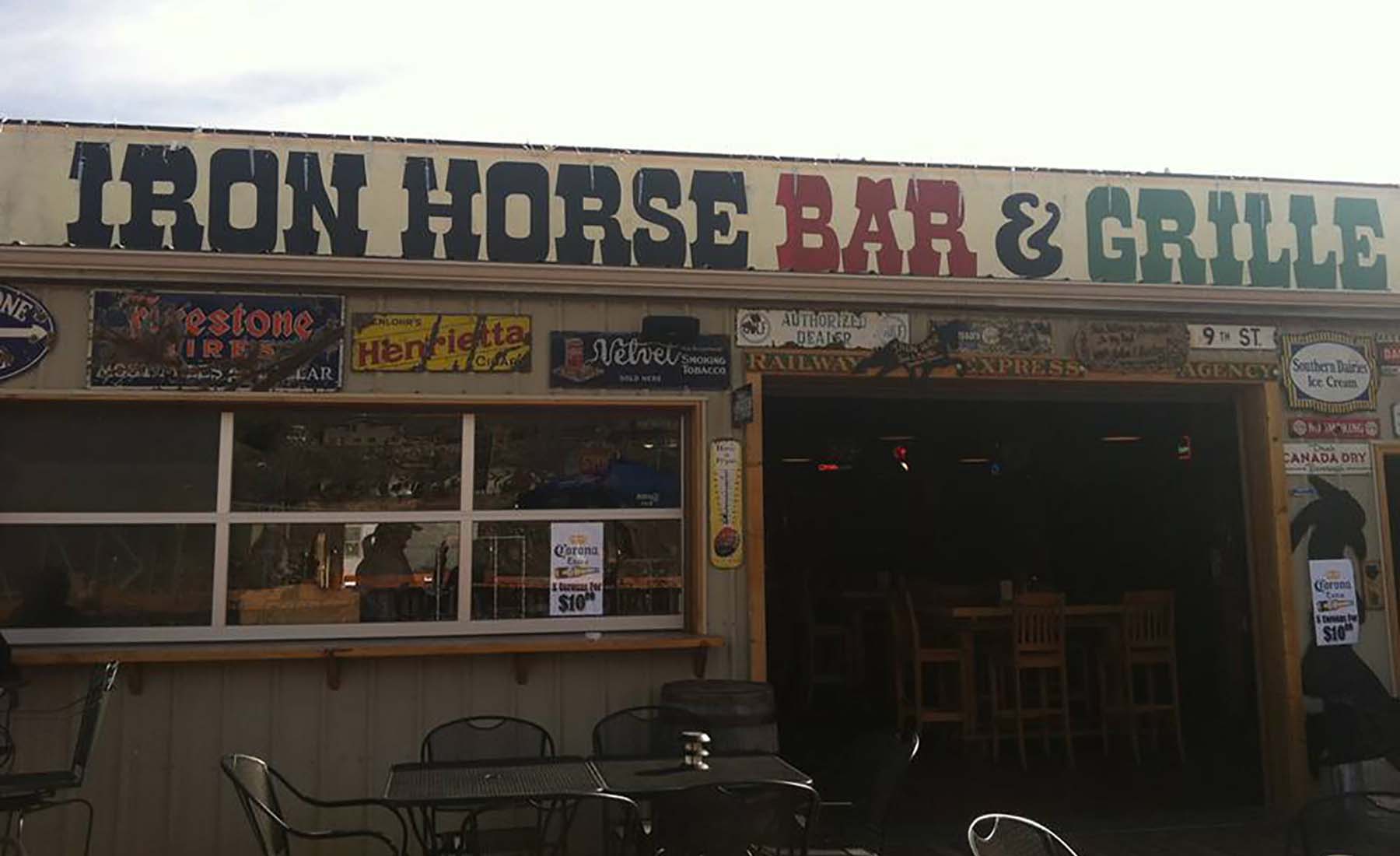 Iron Horse Bar and Grille