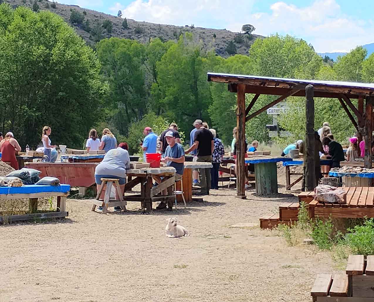 Red Rock Mine and Garnet Gallery