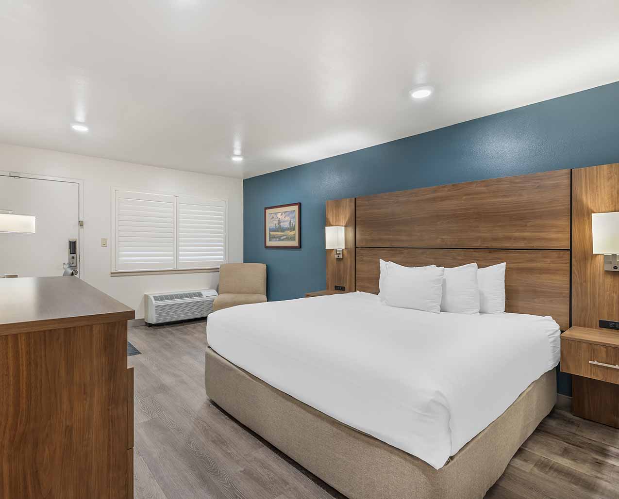 Best Western PLUS ClockTower Inn slider image 1
