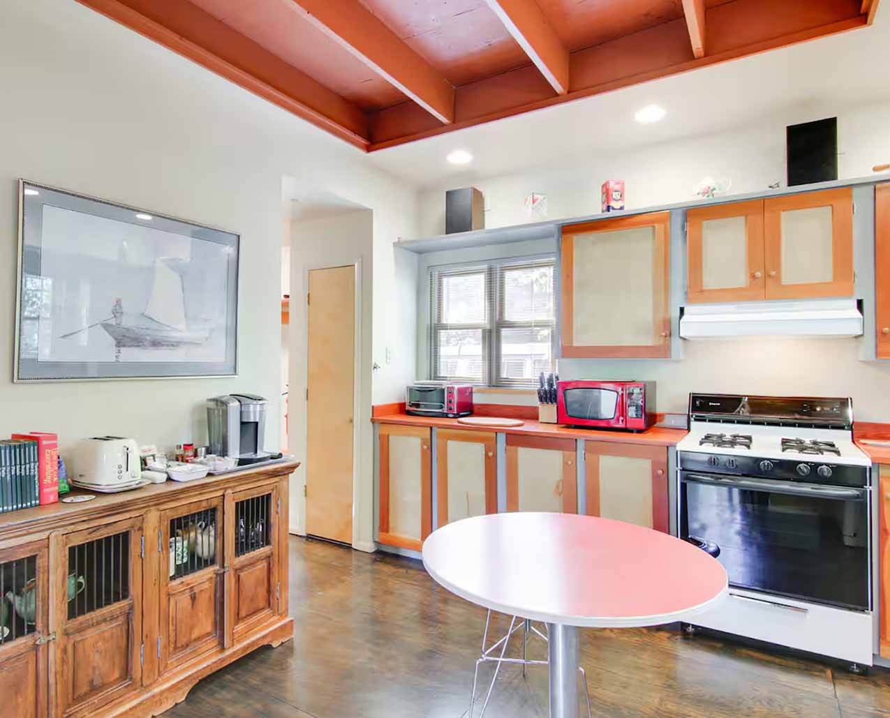 The Bear House slider image 1