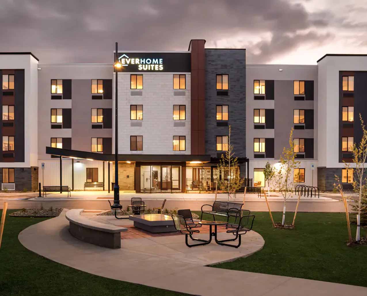 Everhome Suites Bozeman slider image 5