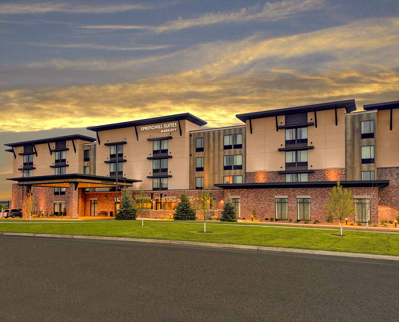 SpringHill Suites Bozeman slider image 3