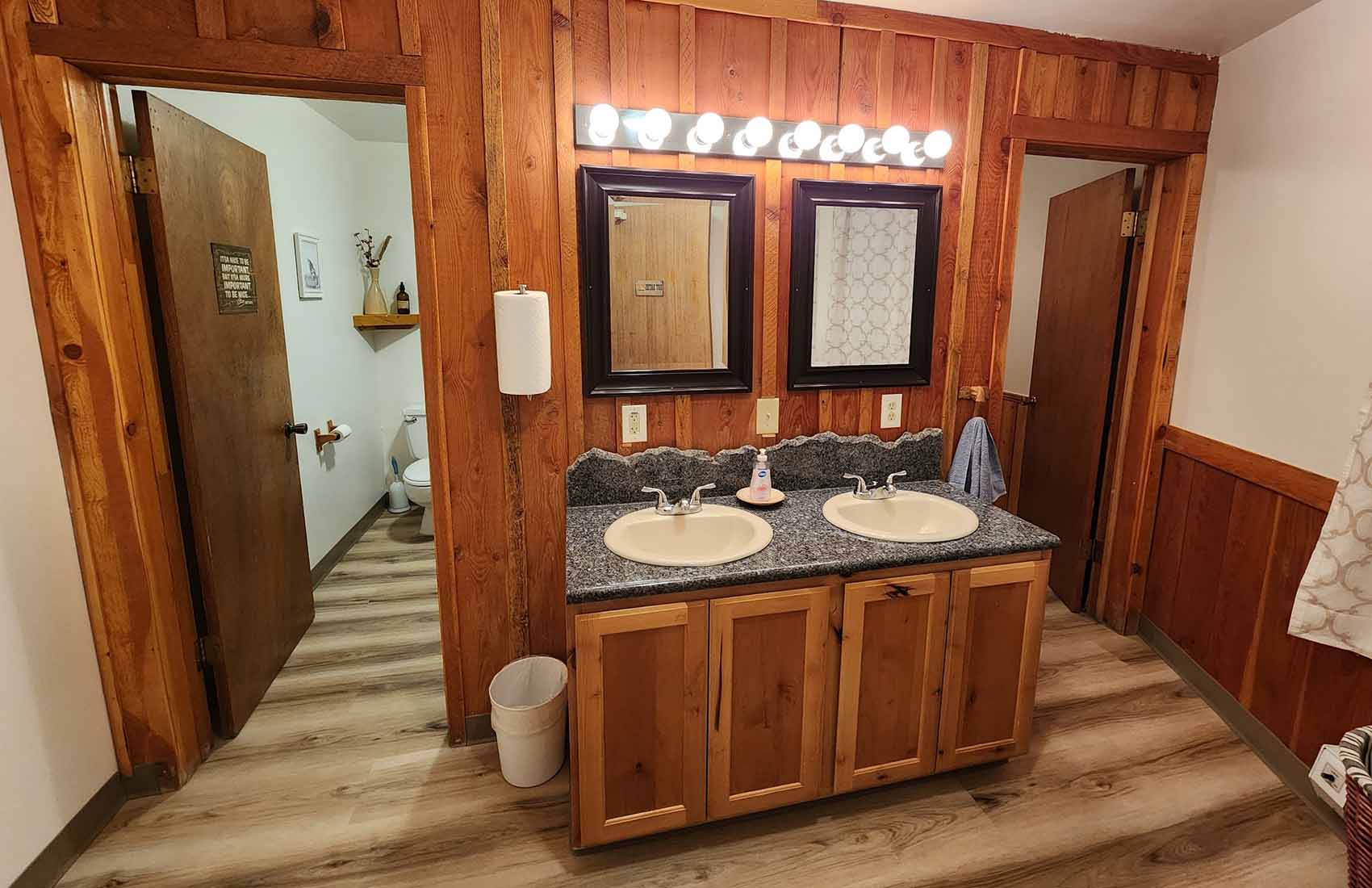 Downing Mountain Backcountry Lodge slider image 1