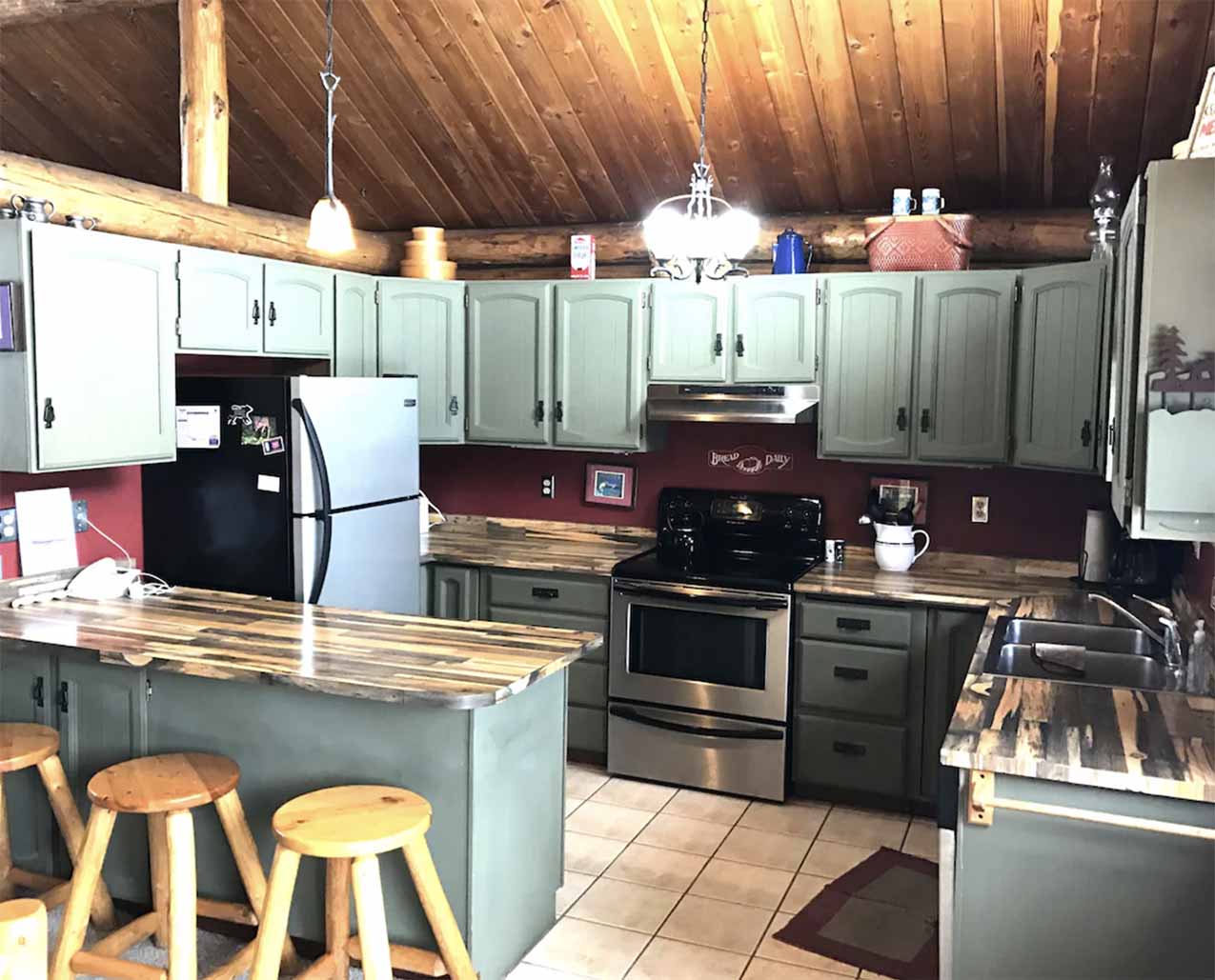 Chuck's Place slider image 1