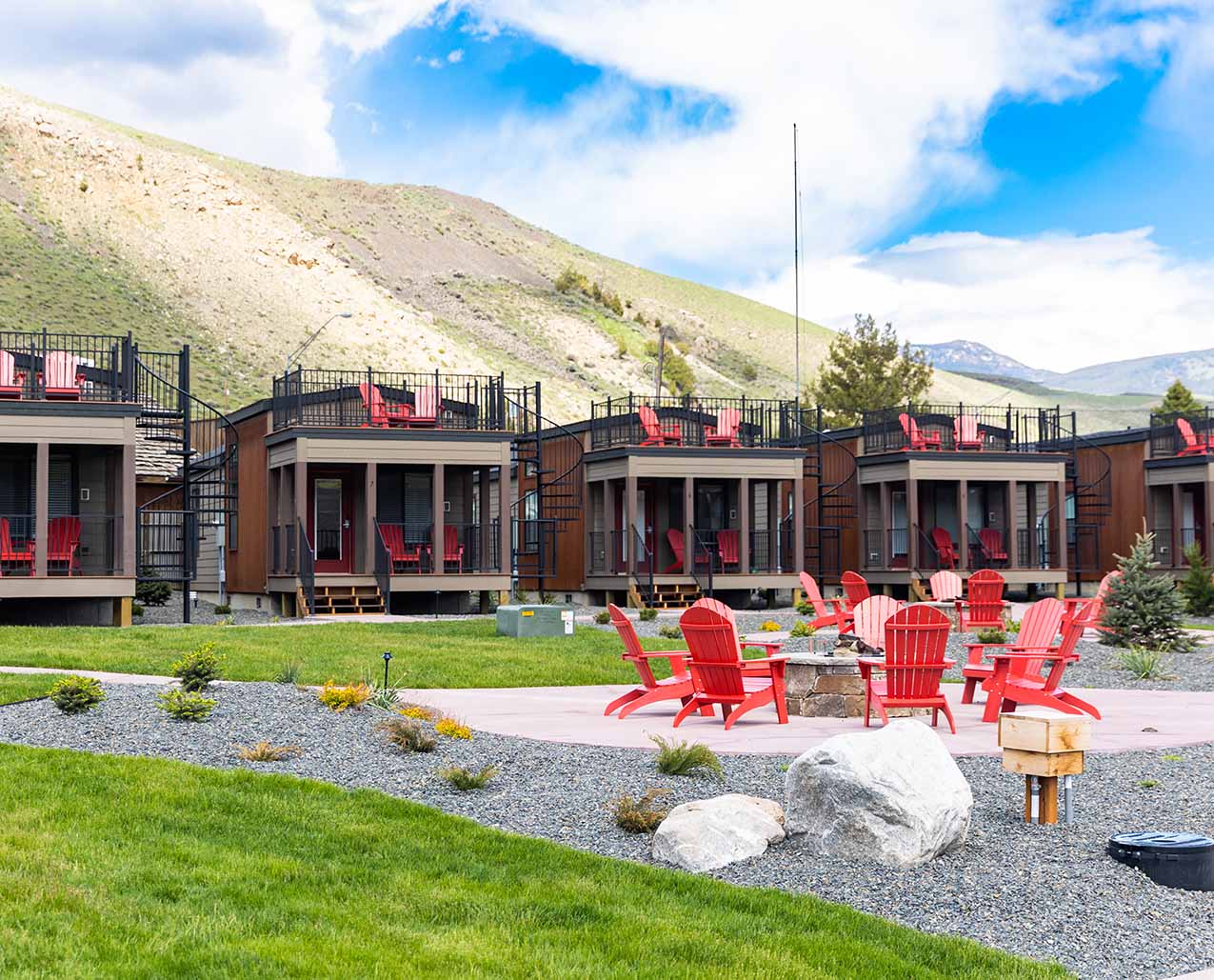 Jim Bridger Explorer Cabins slider image 4