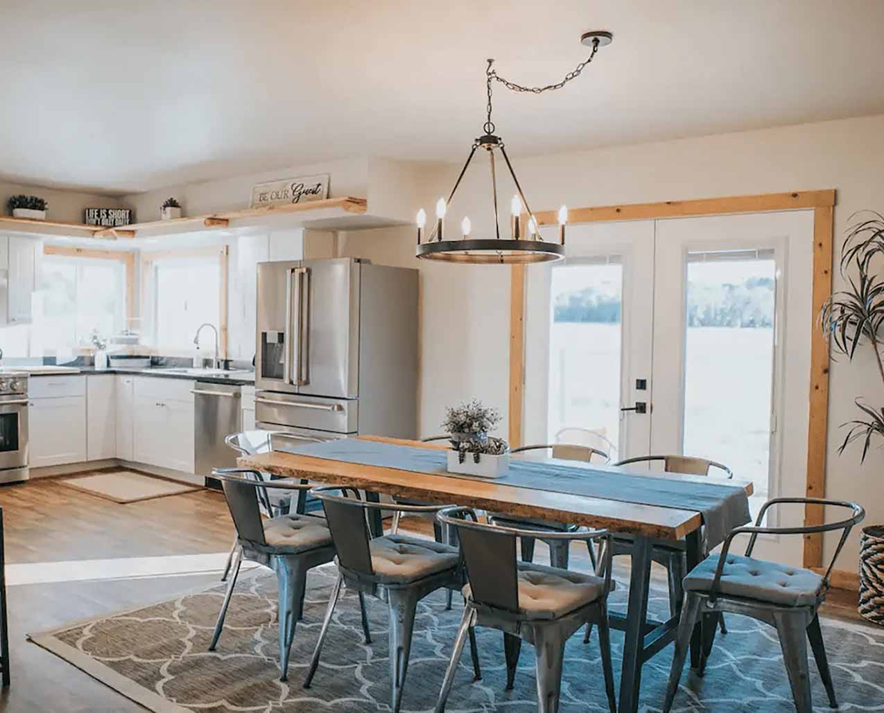 Vacay Stay 406 slider image 1