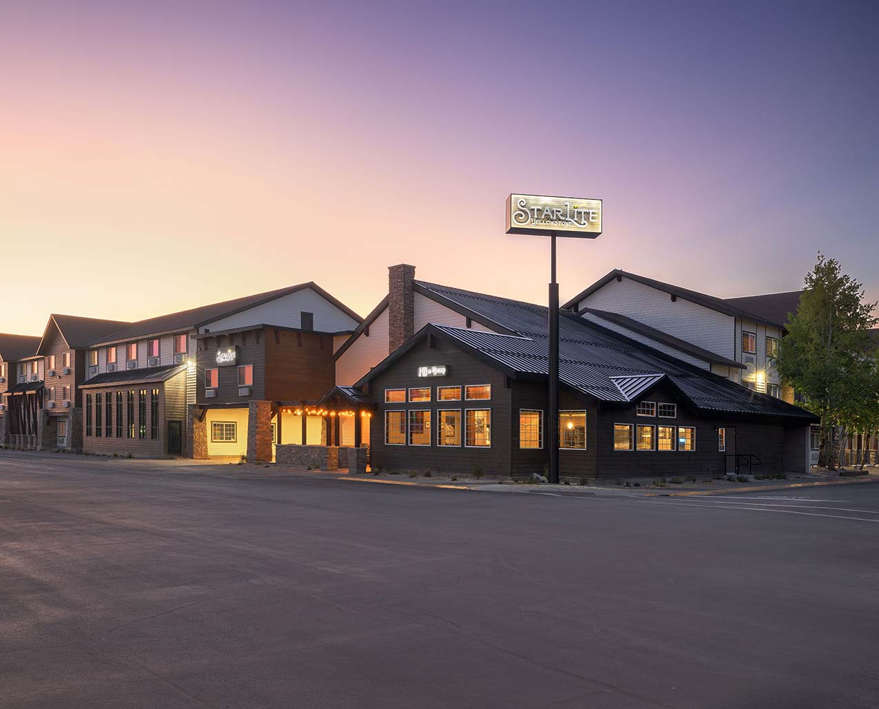 Starlite Yellowstone, Tapestry Collection by Hilton