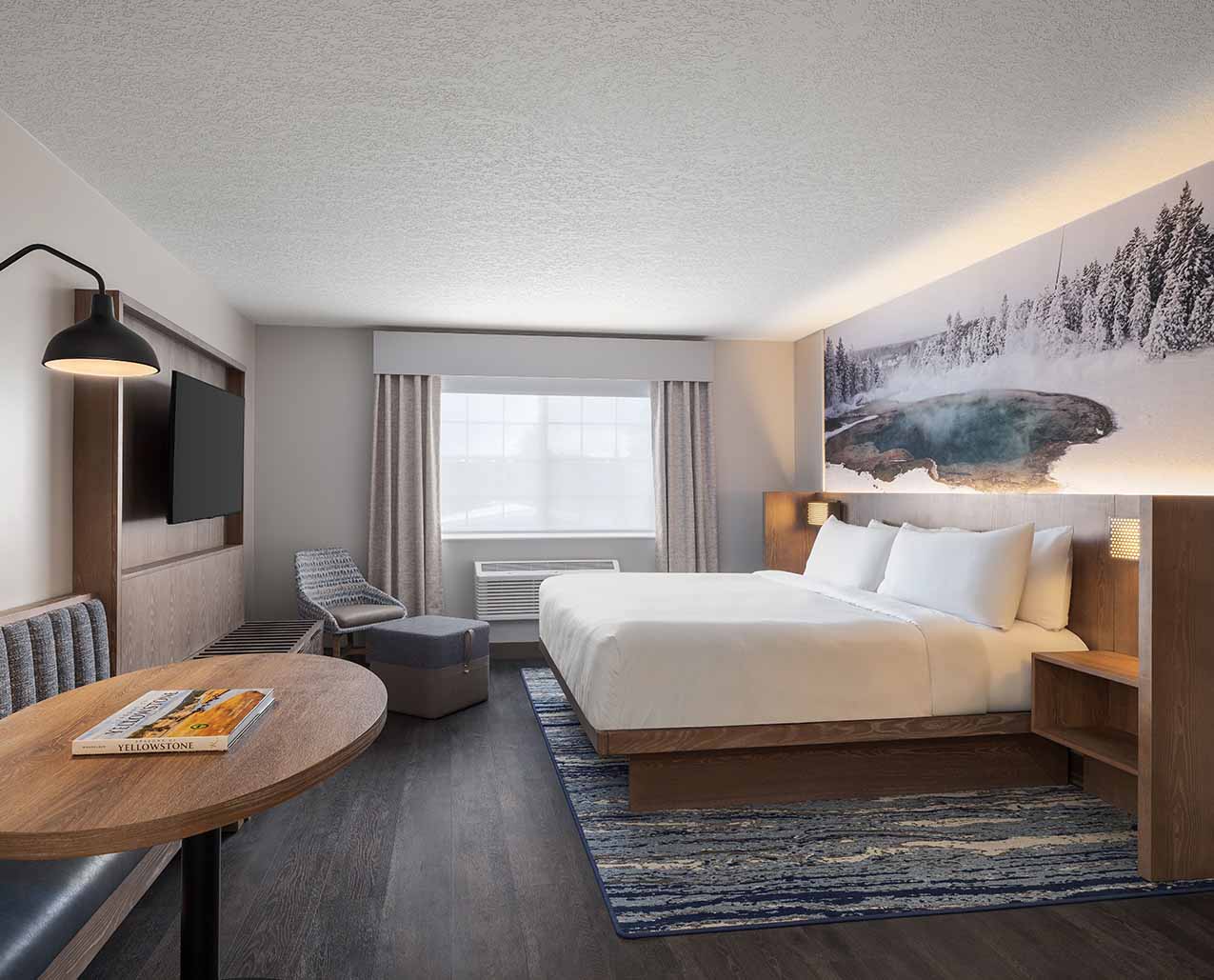 Starlite Yellowstone, Tapestry Collection by Hilton slider image 4