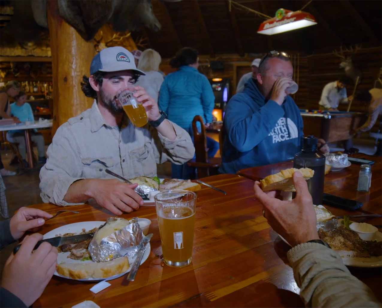 Sun Canyon Lodge Dining slider image 1