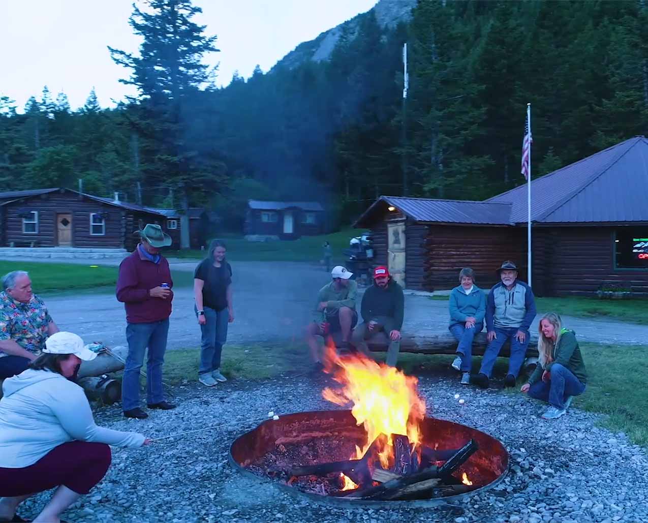 Sun Canyon Lodge Dining slider image 3