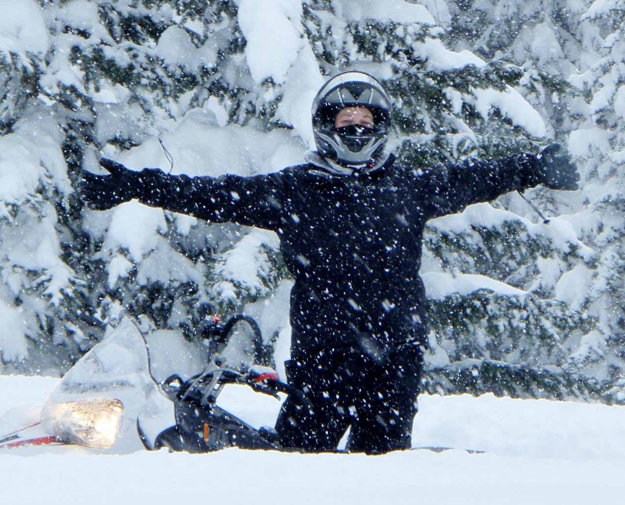 Rich Ranch Snowmobile Adventures slider image 1