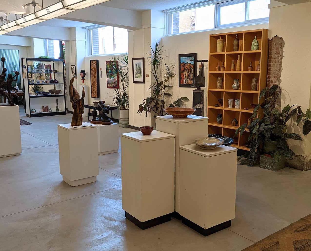 Main Stope Gallery slider image 1