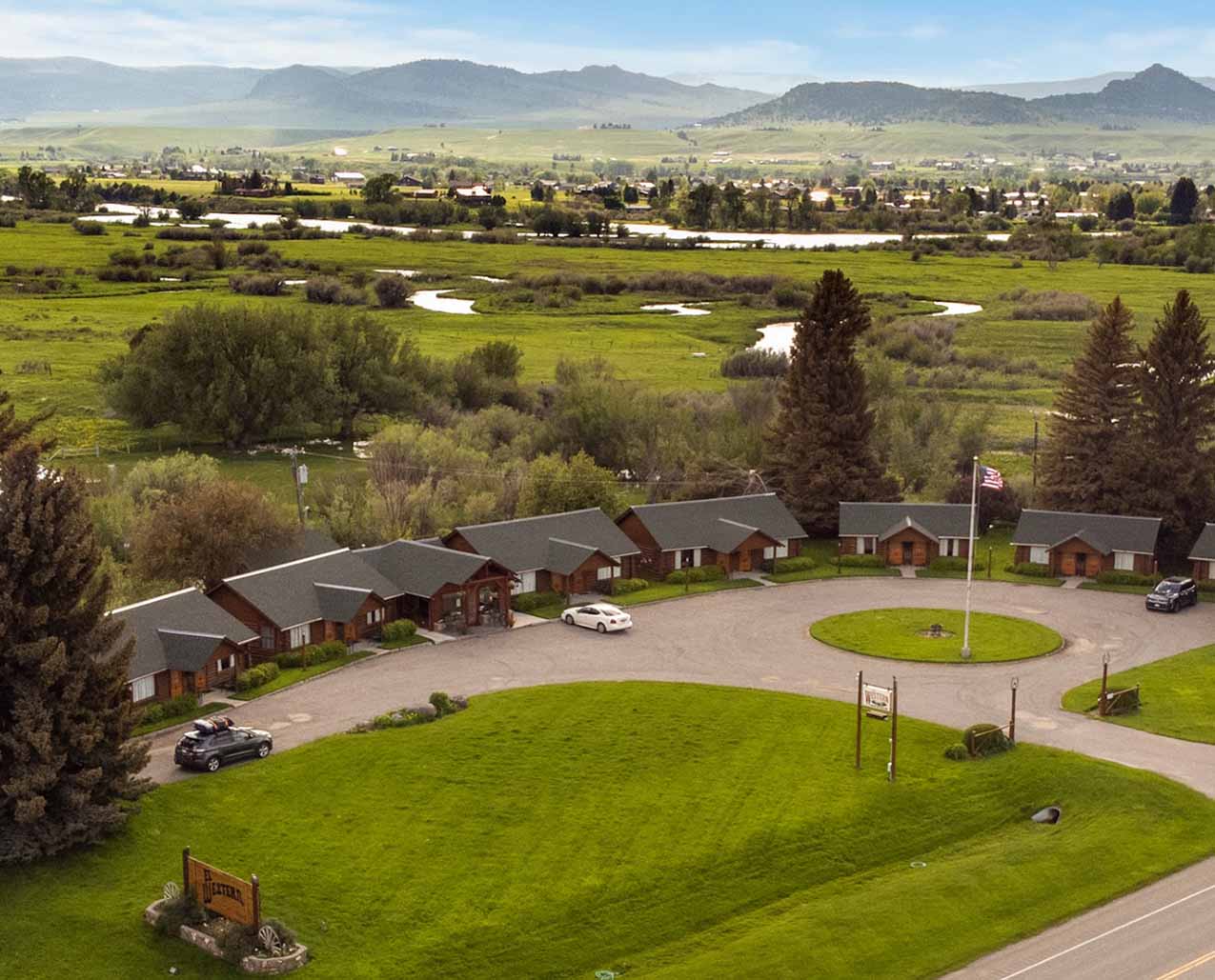 El Western Cabins & Lodges