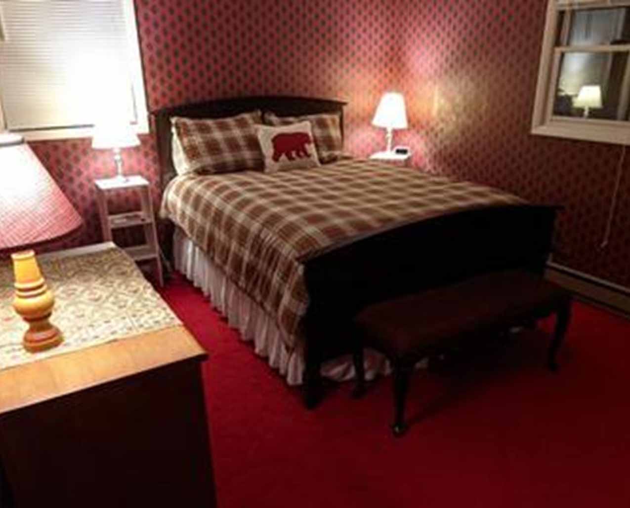 Montana Guest House slider image 2