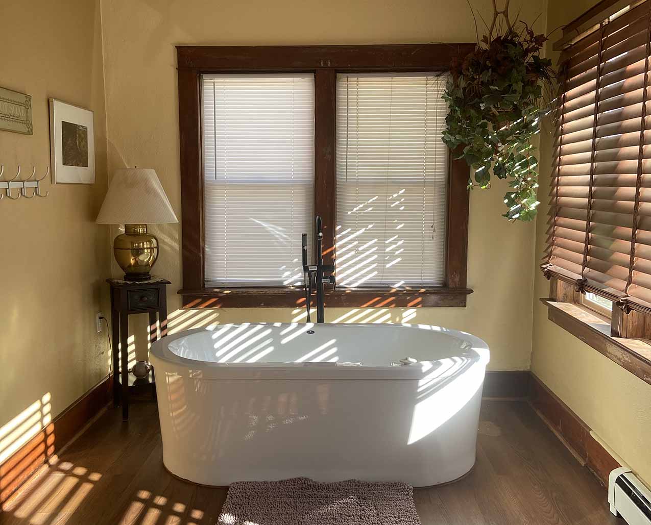 Alameda's Hot Springs slider image 1