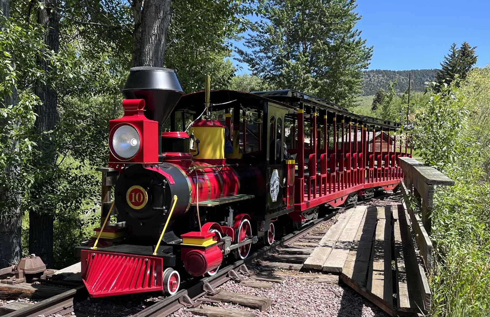 Alder Gulch Short Line slider image 1