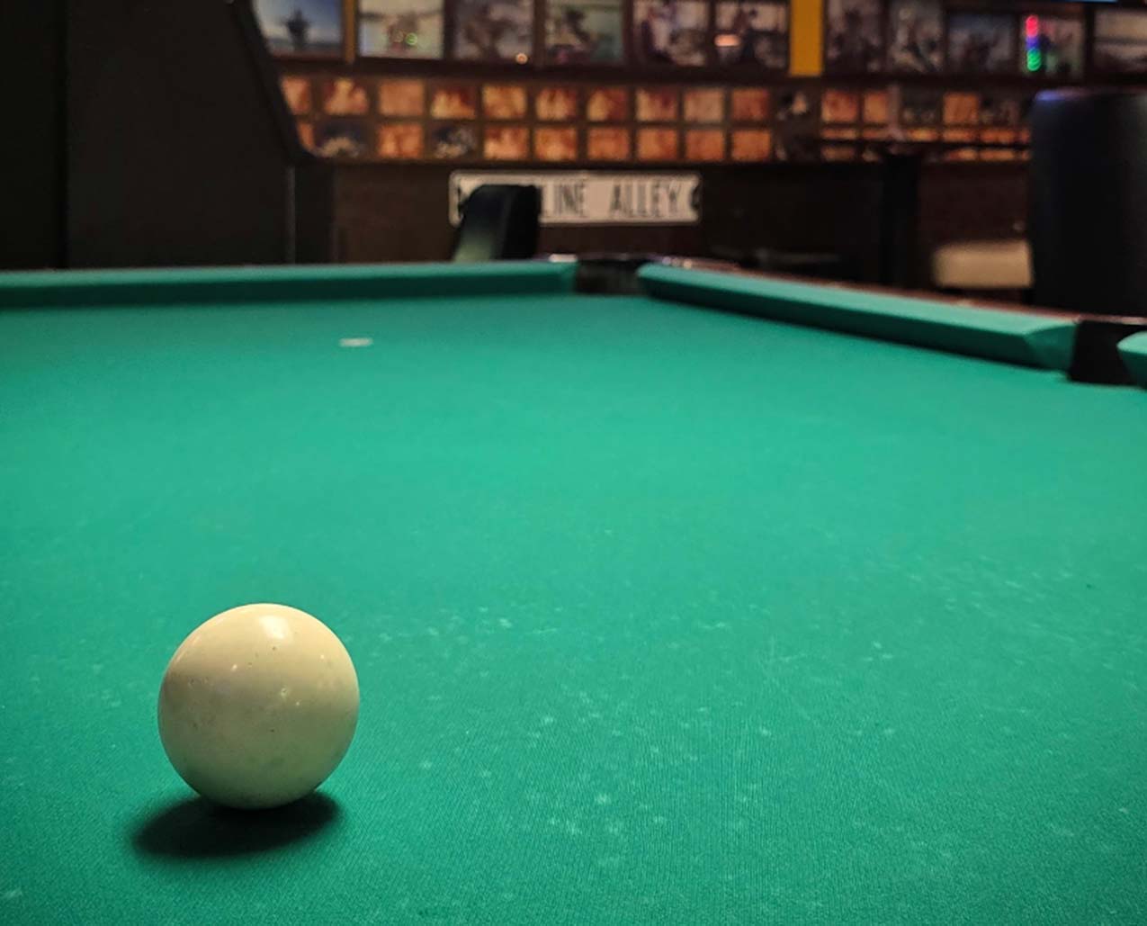 Gallery Lounge slider image 1