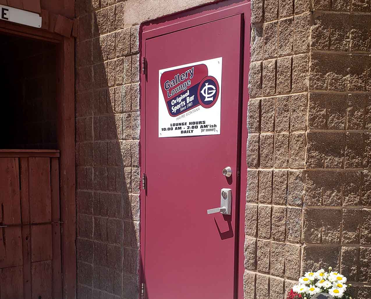 Gallery Lounge slider image 4