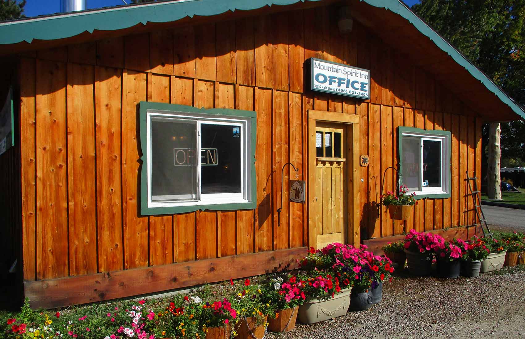 Mountain Spirit Inn slider image 4