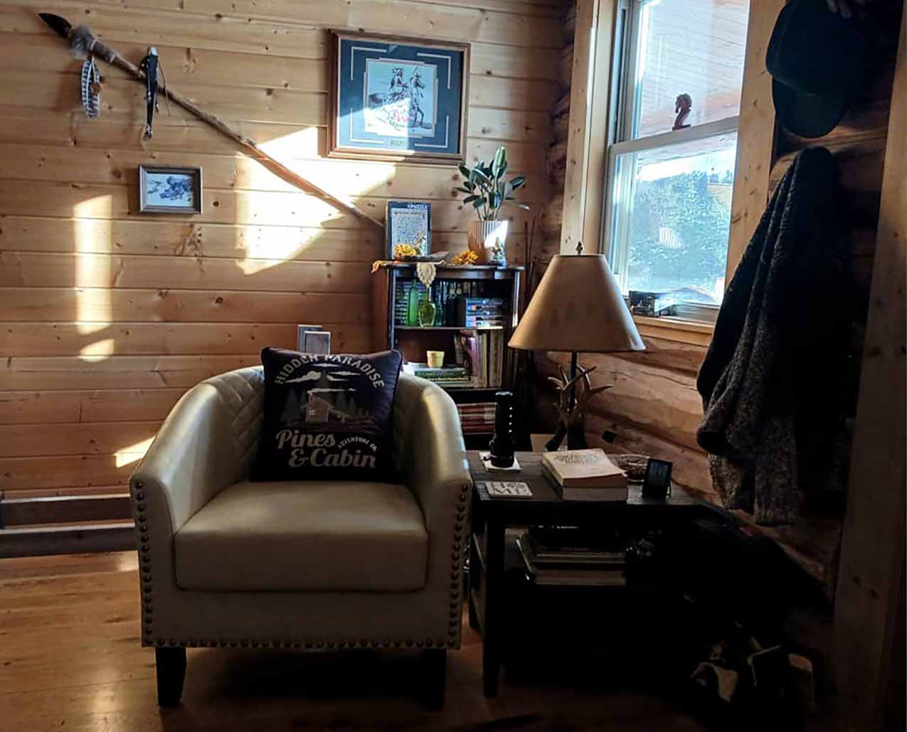 Off Grid Cabin B&B slider image 3