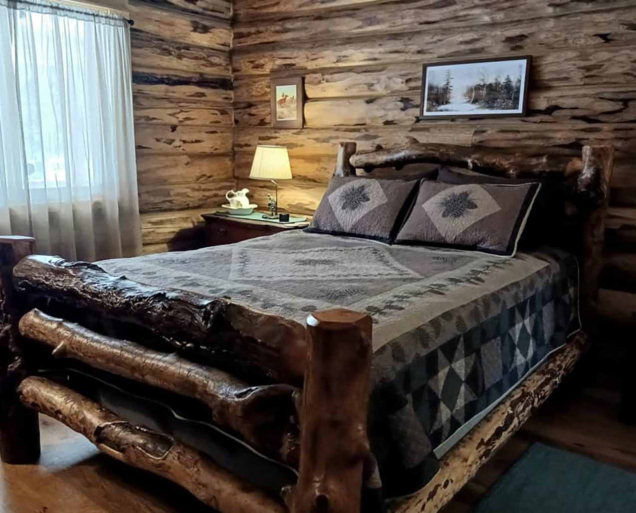 Off Grid Cabin B&B slider image 4