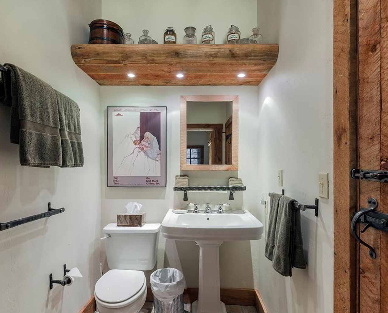 Counts Creek Cabin slider image 2