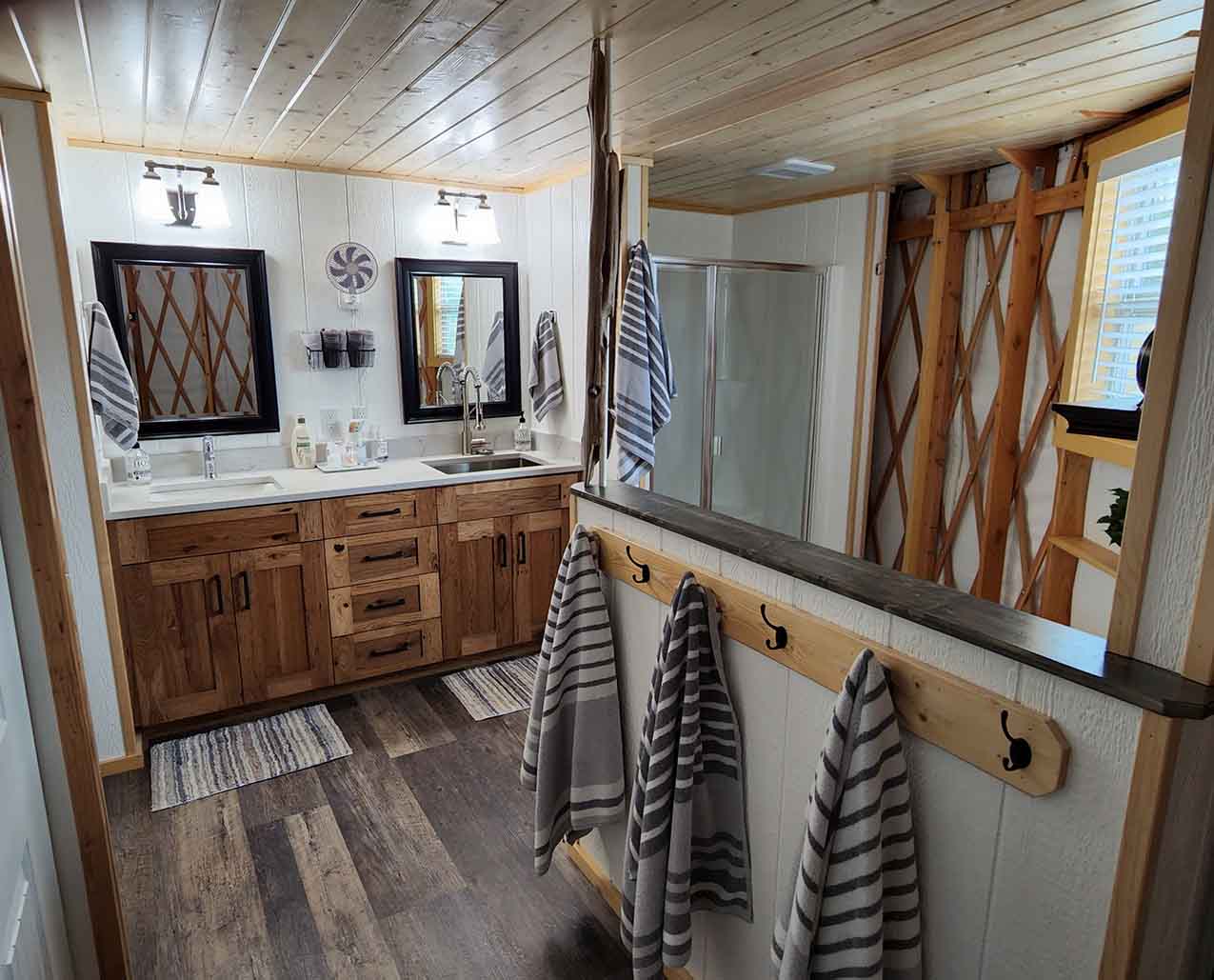 Spotted Wing Vacation Rentals slider image 3