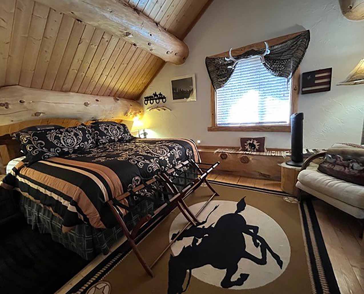 Gallatin River Guest Cabin slider image 2
