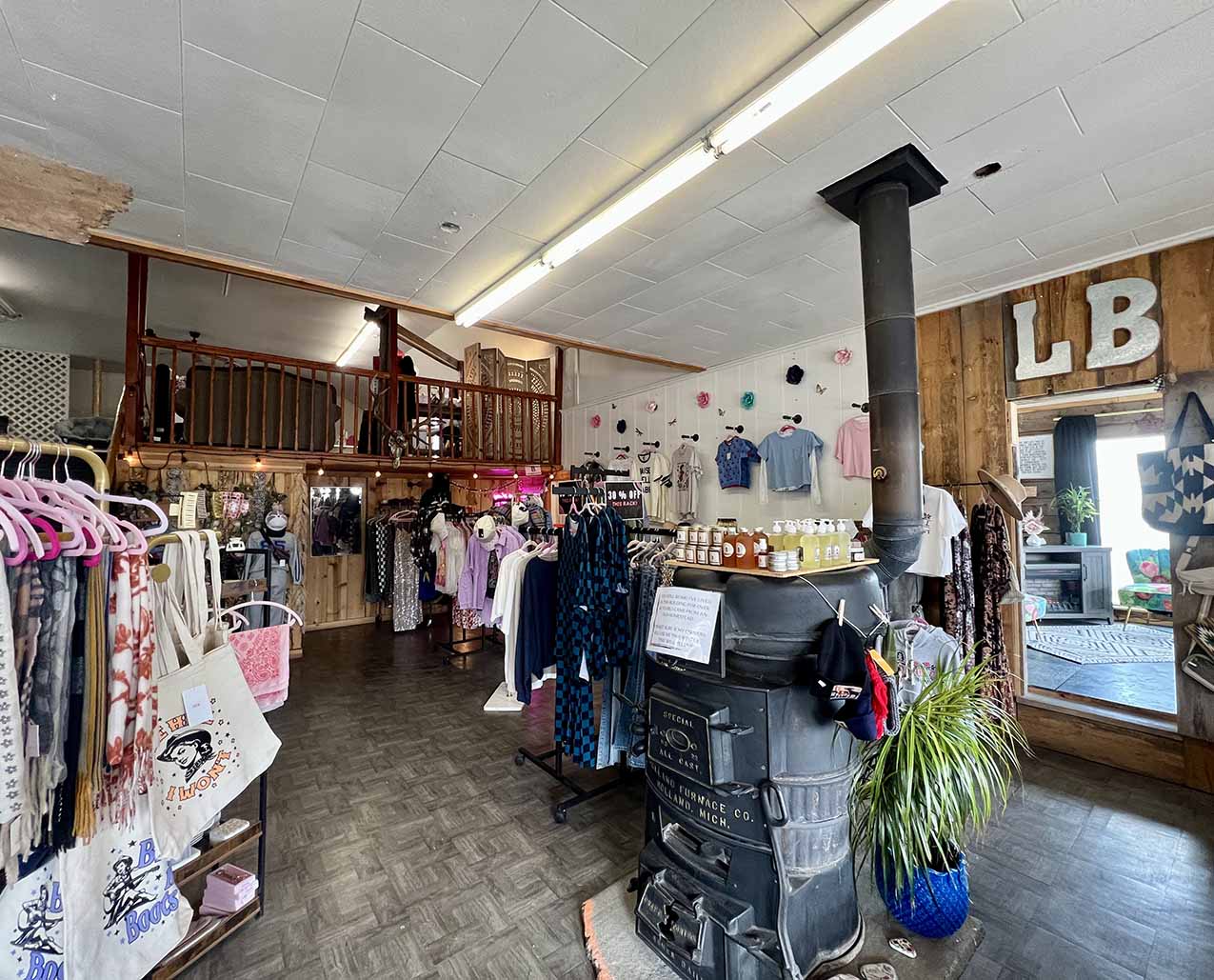 Lightning Bug Coffee Shop & Boutique slider image 3