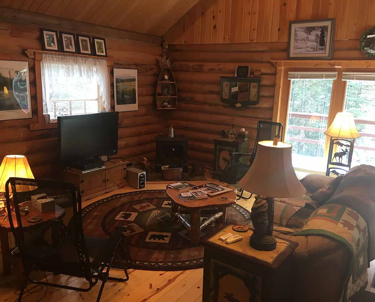 Wolf Crossing Cabin