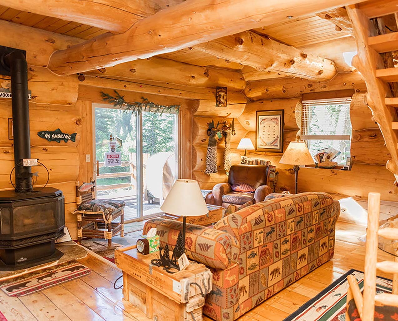 Gallatin River Guest Cabin slider image 1