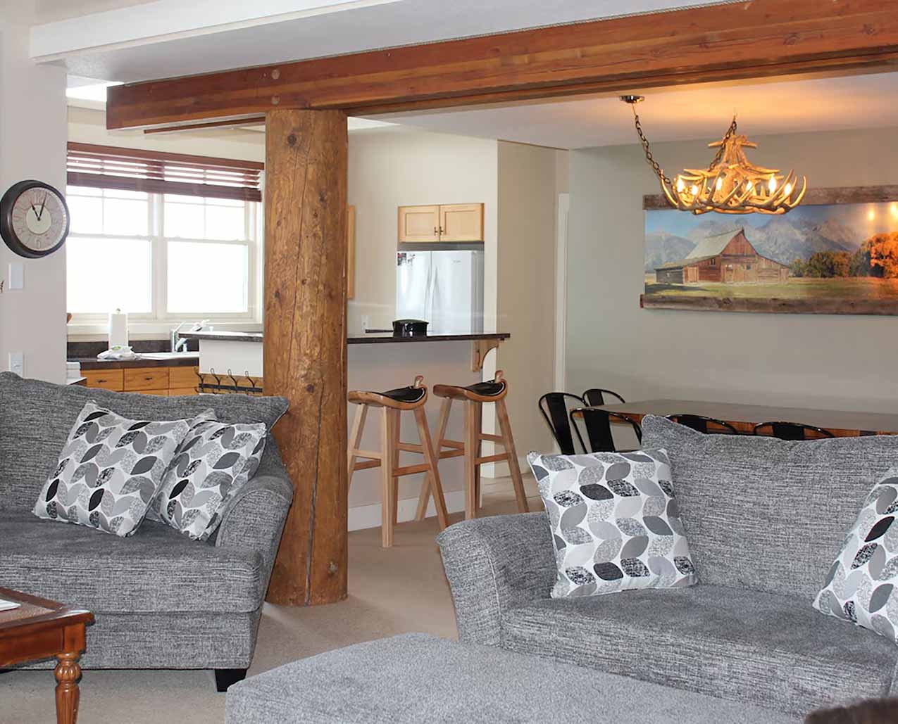 Big Sky Ski In/Ski Out Condo slider image 1