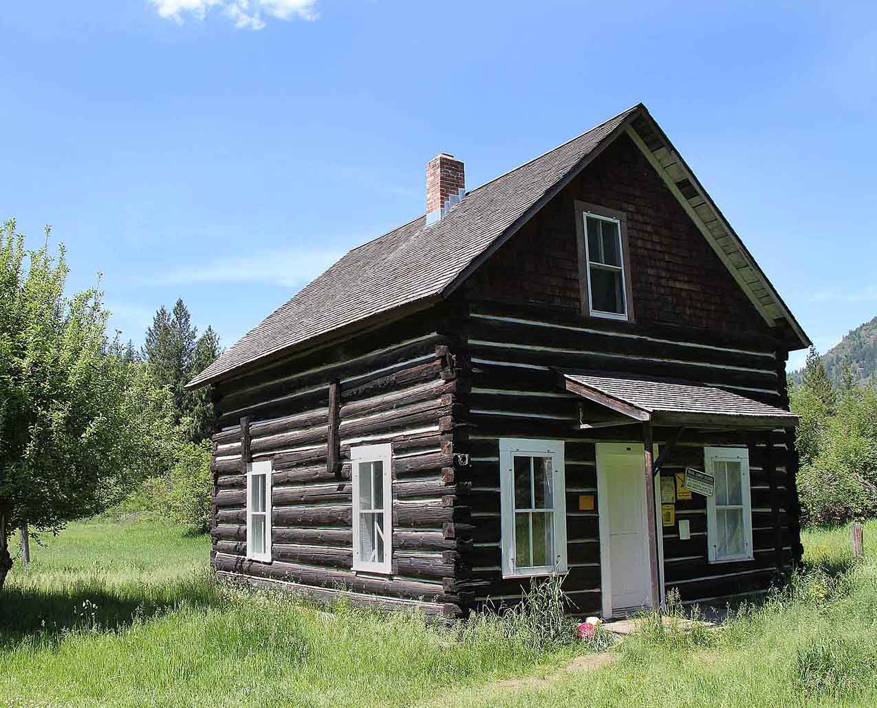 Bull River Guard Station slider image 1