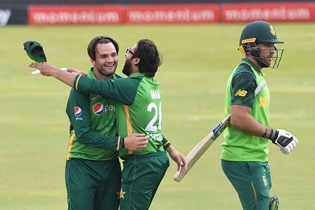 Serene Azam Ends Century Drought As Pakistan Seal Sri Lanka Odi Series Picture for Mobile Serene Azam Ends Century Drought As Pakistan Seal Sri Lanka Odi Series Picture for Mobile