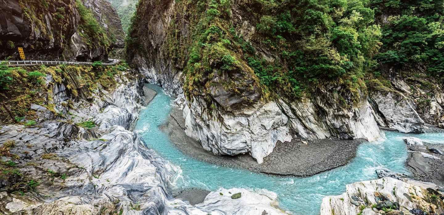 Exploring Taroko Gorge in 2 Days (Luxury)